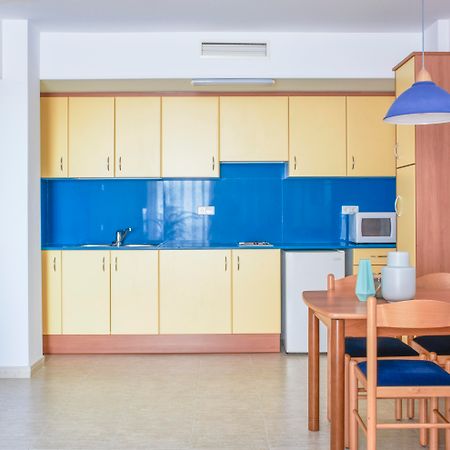 Beatrix 2000 Apartment ปิเนดาเดมาร์ ภายนอก รูปภาพ